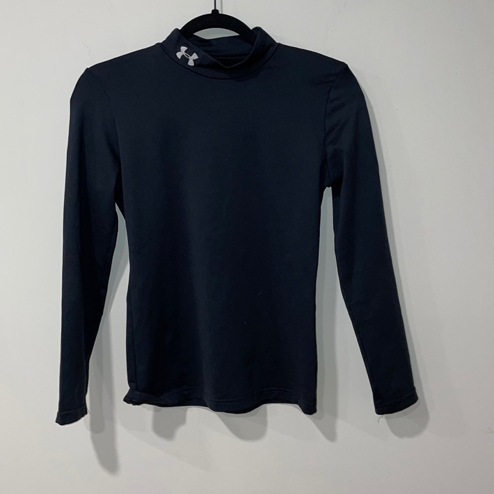 Under Armour long sleeve top
